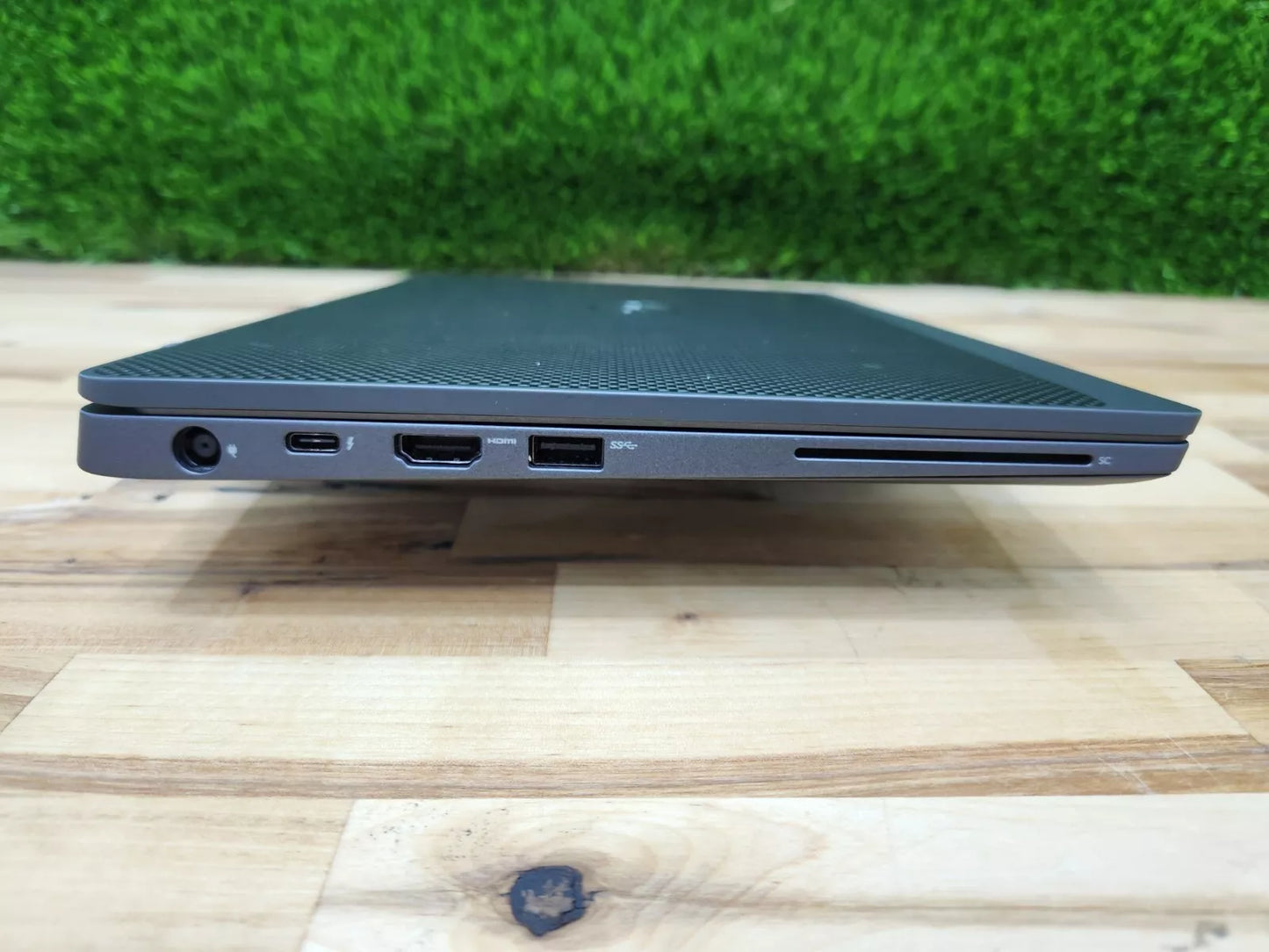 *** USED *** Dell Latitude 7300 13"